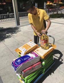 蘇寧小店818半價(jià)日銷售觀察 野里河大米銷量奪冠，成人用品表現(xiàn)亮眼